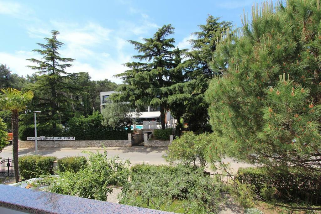 Apartment Matea Rovinj Exterior photo
